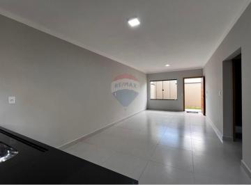 Casa · 70m² · 2 Quartos · 2 Vagas · Casa Nova no Centro de Extrema!