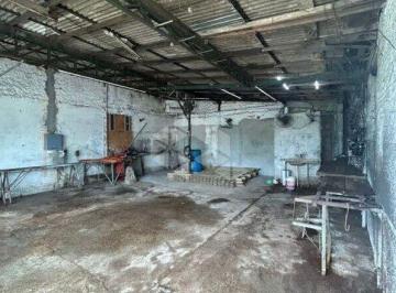 a4FbJ00000xHQug · Galpão Versátil no Passa Vinte: 80 m² e Pé-Direito Alto.
