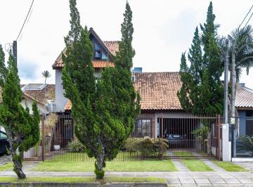Casa · 250m² · 3 Quartos · 2 Vagas · LINDA CASA NA HÍPICA