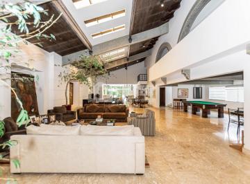 873516750.jpg · Casa comercial ou residencial com 4 quartos e 8 garagens no Água Verde