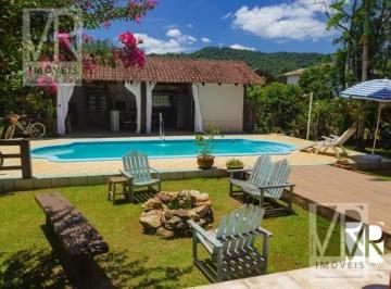 Foto 01 · Sítio à venda em Itajaí SC com 2 dormitórios, piscina, lago, área de 2.234 m² e quiosque