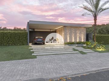 Casa · 195m² · 2 Vagas · Casa Alto Padrão em Condomínio Fechado – Projeto Exclusivo