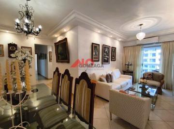 Apartamento de 4 quartos, Santos · Gonzaga– Santos Apartamento com vista para o mar
Maravilhoso apartamento apenas meia quadra da praia