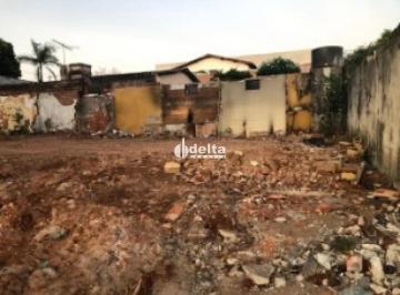 Terreno · 377m² · Terreno disponível para venda no bairro Martins em Uberlândia-MG