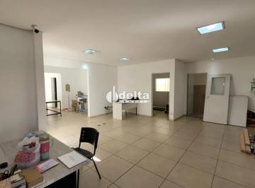 Comercial · 200m² · 3 Quartos · 3 Vagas · Casa Comercial disponível para locação no bairro Centro em Uberlândia-MG