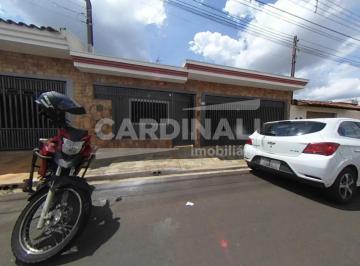 Casa · 250m² · 3 Quartos · 2 Vagas · casa de 3 dormitórios sendo um suíte
