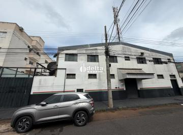 Comercial · 717m² · 2 Quartos · 4 Vagas · Galpão disponível para locação e venda no bairro Santa Mônica em Uberlândia-MG