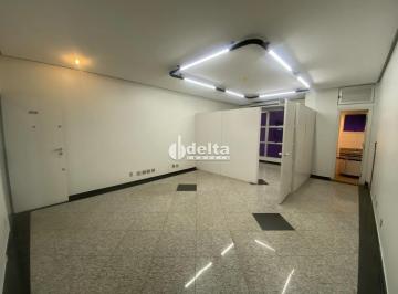 Comercial · 46m² · Sala disponível para locação no bairro Centro em Uberlândia-MG