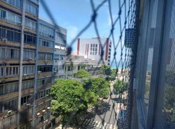 Apartamento · 201m² · 3 Quartos · 1 Vaga · Maravilhoso apartamento de alto padrão com vista lateral para o mar a 3 minutos