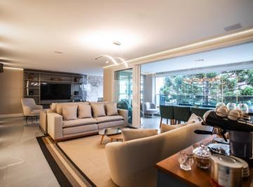 Apartamento · 255m² · 4 Quartos · 4 Vagas · Apartamento Mobiliado em Cond. Clube com 4 suítes e 255m² p/ Locação - Ecoville - Curitiba