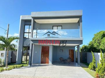 Casa · 240m² · 4 Quartos · 2 Vagas · Casa em condomínio fechado , 04 quartos sendo 02 suítes e com vista mar