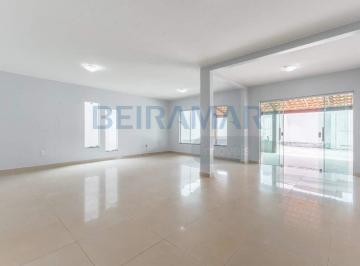 Casa · 220m² · 3 Quartos · 6 Vagas · Casa à venda com 3 quartos toda na lajeRua 6 - Vicente Pires -