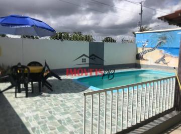 Casa · 247m² · 3 Quartos · 4 Vagas · Casa mobiliada na Praia do Amor com 3 quartos sendo 1 suíte e piscina