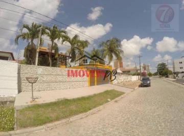 Casa · 360m² · 1 Quarto · 3 Vagas · casa no Bessa a 250 metros da praia.