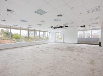 Comercial · 368m² · 10 Quartos · 10 Vagas · Sala comercial na Rua Guaraiúva, N. 135 - 2º andar conjunto 21 e 22 • 368 m²