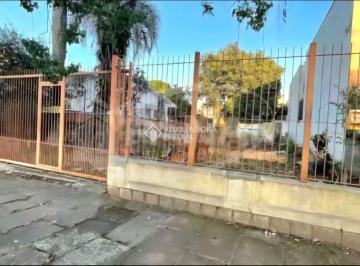 Terreno · 300m² · Terreno amplo e plano localizado na Avenida Benno Mentz, no coração da Vila Ipiranga, medindo 300 m²