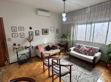 Apartamento · 62m² · 2 Quartos · 1 Vaga · Apartamento de 2 quartos bairro Petrópolis com vaga!