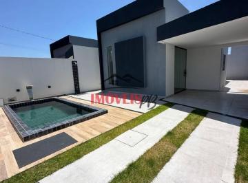 Casa · 162m² · 3 Quartos · 2 Vagas · Casa na principal da Praia de Carapibus, solta,com3 quartos e 1 suíte.