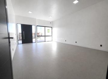 Casa · 75m² · 2 Quartos · 1 Vaga · Casa com 2 dormitórios/quartos, 1 suíte, amplo living e vaga em Capão da Canoa - RS