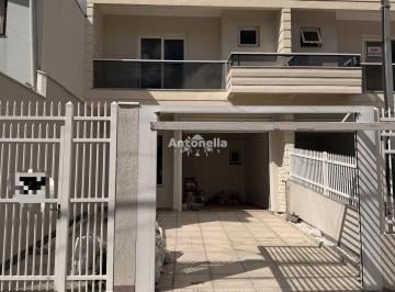 Casa · 147m² · 3 Quartos · Casa geminada à no bairro Cruzeiro