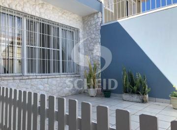 Casa · 140m² · 3 Quartos · 2 Vagas · Casa Térrea para locação na Granja Julieta com 140m², 3 quartos sendo 1 suíte, 2 vagas.