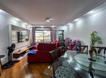 Casa · 210m² · 3 Quartos · 4 Vagas · Casa à venda com 200m², 3 quartos e 4 vagas