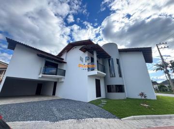 Casa · 338m² · 3 Quartos · 2 Vagas · Casa no Guarani, com sala comercial em Brusque/SC