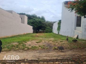 fa886b390f9d09dba2bb5d8f5639fa3783d7293e · Amplo terreno no Villaggio I, próximo à portaria, Bauru/SP.
