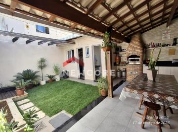 Casa · 180m² · 3 Quartos · 4 Vagas · Casa em Rua Batatais - Parque Xangri-Lá - Contagem/MG