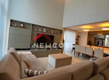Apartamento · 254m² · 3 Quartos · 3 Vagas · Apartamento em Rua 1001 - Centro - Balneário Camboriú/SC