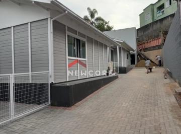 Casa · 200m² · 5 Quartos · 3 Vagas · Casa em Rua Cambuí - Potecas - São José/SC