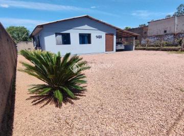 Casa · 176m² · 3 Quartos · Casa com amplo pátio em Nova Santa Rita.