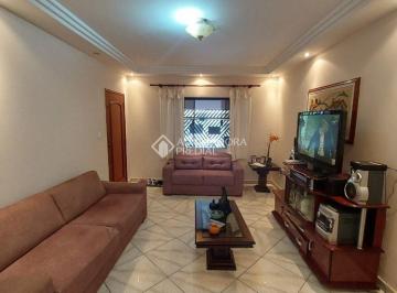Casa · 181m² · 3 Quartos · 2 Vagas · Sobrado com 3 quartos, sendo 1 suíte e 2 vagas Jd Las Vegas Santo André