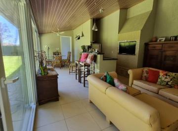 Casa · 163m² · 2 Quartos · 1 Vaga · Casa com vista deslumbrante de 2 dormitórios, suíte, espaço gourmet, placa solar no bairro Partenon 