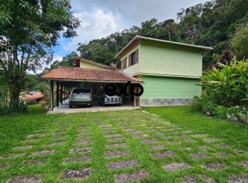 Rural · 390m² · 3 Quartos · Refúgio Particular em Itaipava: Sítio com Vista Panorâmica e Pomar Produtivo por R$ 997.000,00