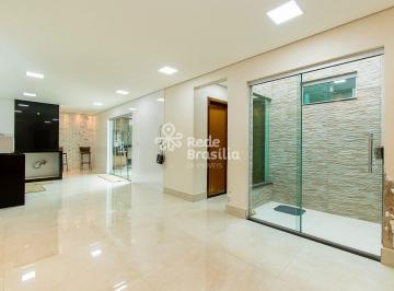 Casa · 200m² · 3 Quartos · QNM 42 | Casa  3 Quartos sendo 3 Suítes, Sala Ampla - ACEITA FINANCIAMENTO -Taguatinga Norte.