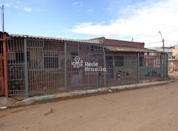Casa · 180m² · 6 Quartos · 1 Vaga · QR 313 | Lote com 3 Casas e 1 Vaga de Garagem - Samambaia Sul.