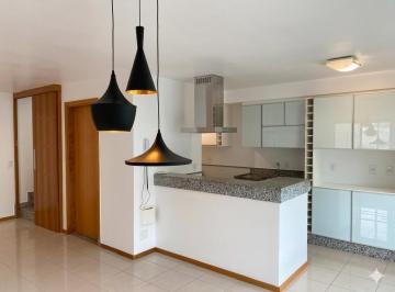 Sala com cozinha estilo americano · Cobertura Duplex