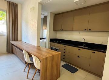 Apartamento · 47m² · 1 Quarto · Apartamento à venda no Centro de Florianópolis com 1 suíte, 2 banheiros e 47,06m² de área.