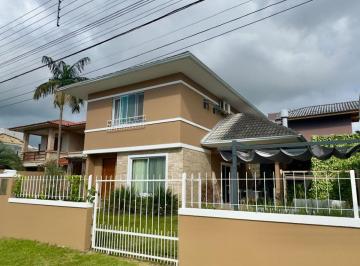 Casa de 3 quartos, Florianópolis · Vendo casa 2 pavimentos com 3 dormitórios com 167m2 privativos ao lado do Forte Atacadista