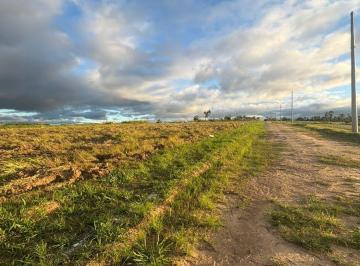 Terreno , Araçoiaba da Serra · Terreno de 1000M² em condomínio fechado perfeito para moradia e lazer