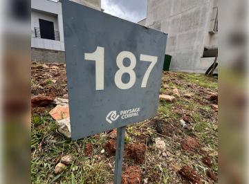 Terreno , Curitiba · TERRENO EM CONDOMÍNIO CLUBE NO SANTA CÂNDIDA | 127 m² PRIVATIVOS | VIVENDAS DO PARQUE