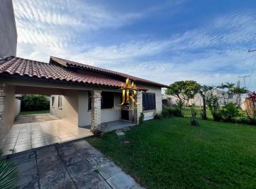Casa · 130m² · 4 Quartos · 2 Vagas · Casa 4 Dormitórios - Bairro Centro