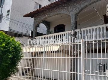 Casa · 390m² · 4 Quartos · 3 Vagas · Exelente Casa 4 Quartos no Santa Rosa
