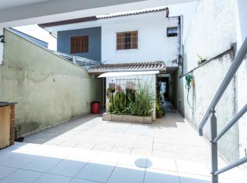IMG_20260608_025203_000.jpeg · Excelente casa para venda em Vila Anglo Brasileira com 4 quartos, sendo 2 suítes, 210m² - remaxfront