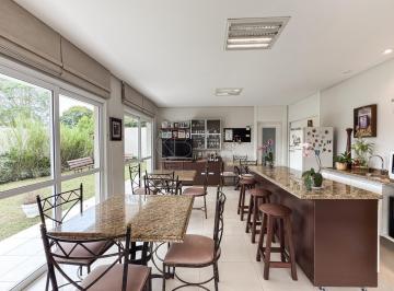 Casa · 372m² · 5 Quartos · 4 Vagas · Casa a venda em Santa Felicidade, 5 suítes, condom