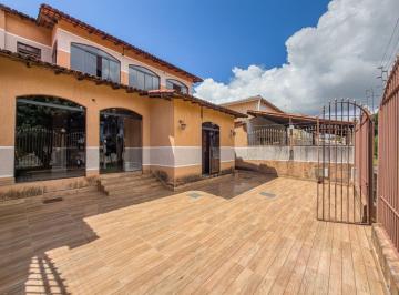 Casa de 7 quartos, Sobradinho · Casa em Sobrado Quadra 6 Sobradinho 7 quartos 2 suítes