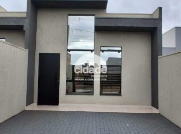 Casa · 70m² · 3 Quartos · 1 Vaga · Casa Charmosa com Pé Direito Alto e Jardim de Inverno – Espaço e Conforto para Sua Família!