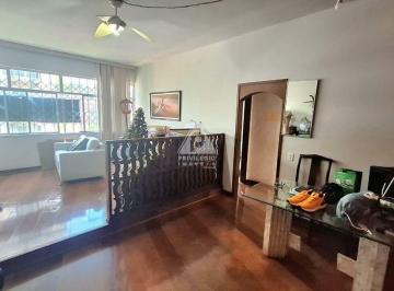 Sala · Apartamento de 3 quartos no Flamengo.