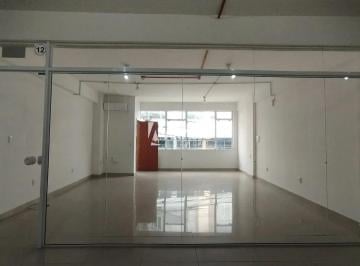 sq9qritg2cy1770580465865.jpg · Sala comercial no Centro - Itajaí/SC